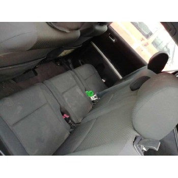 toyota corolla verso (r1) del año 2005