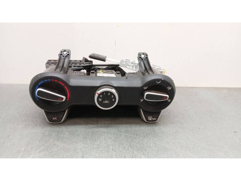Recambio de mando calefaccion / aire acondicionado para kia stonic (yb) 1.2 cvvt referencia OEM IAM 80200ja018  