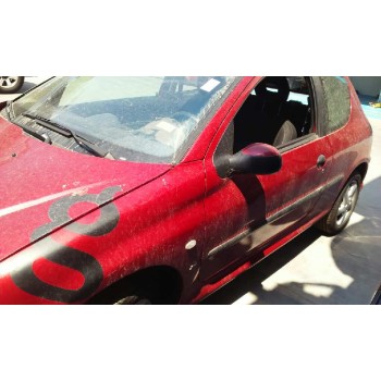 peugeot 206 berlina del año 2001