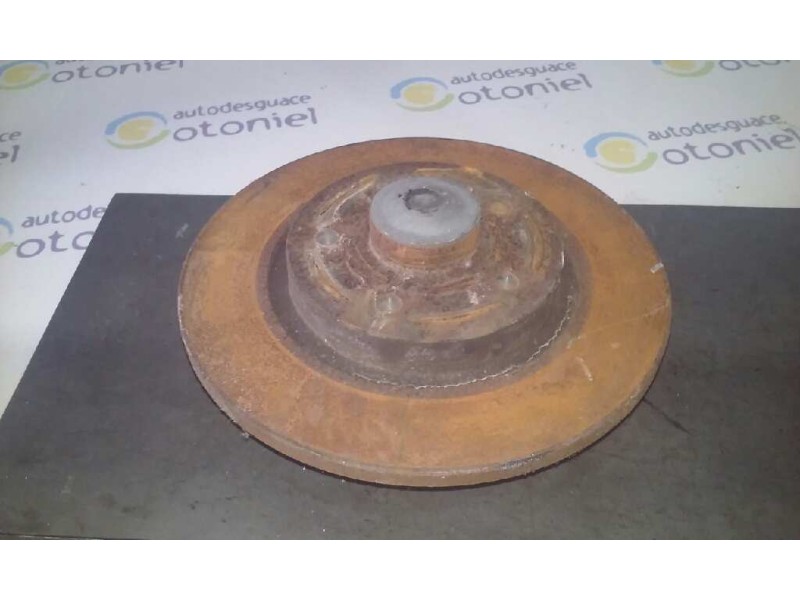 Recambio de buje para renault kangoo dynamique referencia OEM IAM  TRASERO DERECHO 