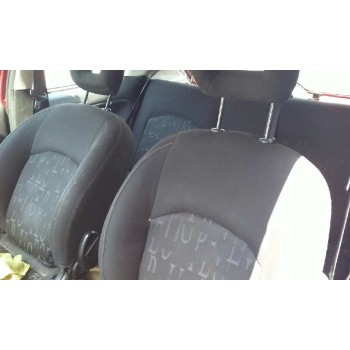 peugeot 206 berlina del año 2001