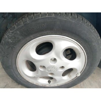 peugeot 206 berlina del año 2001