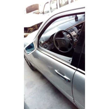 mercedes-benz clase e (w210) berlina del año 1999