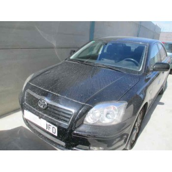 toyota avensis berlina (t25) del año 2004
