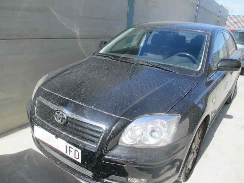 TOYOTA AVENSIS BERLINA (T25)