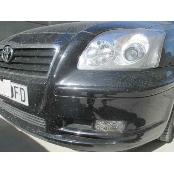 toyota avensis berlina (t25) del año 2004