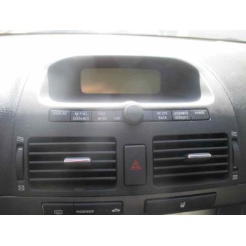 toyota avensis berlina (t25) del año 2004