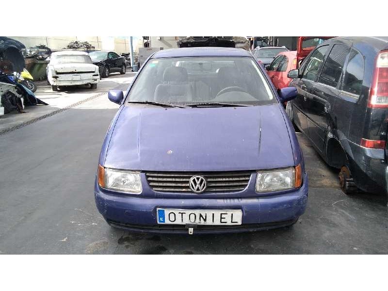 VOLKSWAGEN POLO BERLINA (6N1)