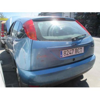 ford focus berlina (cak) del año 2000