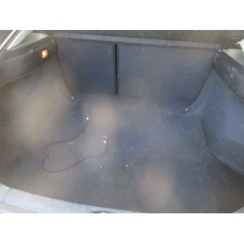 toyota avensis berlina (t25) del año 2004