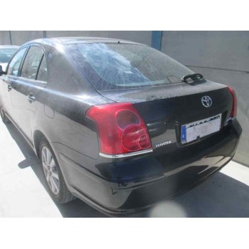 toyota avensis berlina (t25) del año 2004