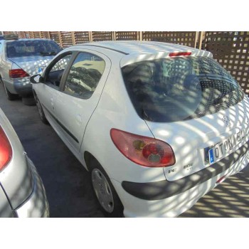 PEUGEOT 206 BERLINA