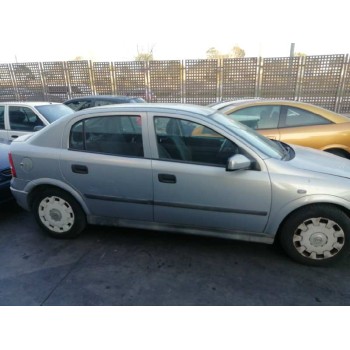 opel astra g berlina del año 2002