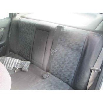 opel astra g berlina del año 2000