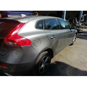 volvo v40 del año 2016