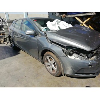 volvo v40 del año 2016