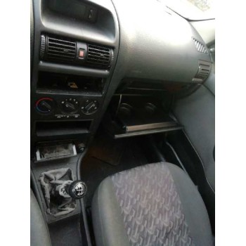 opel astra g berlina del año 2002