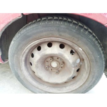 citroën xsara berlina del año 2002