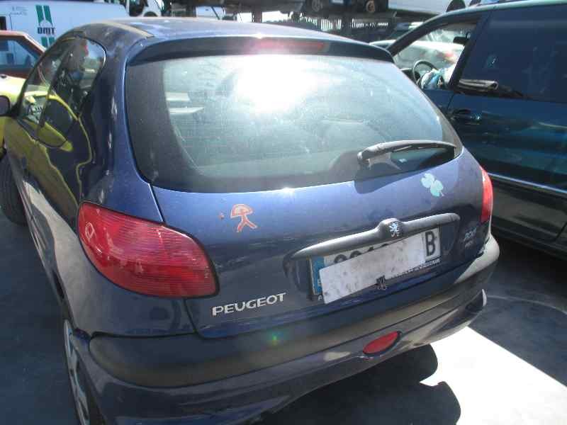 peugeot 206 berlina del año 2002
