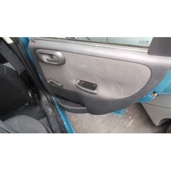 opel corsa c del año 2002