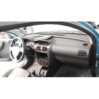 opel corsa c del año 2002