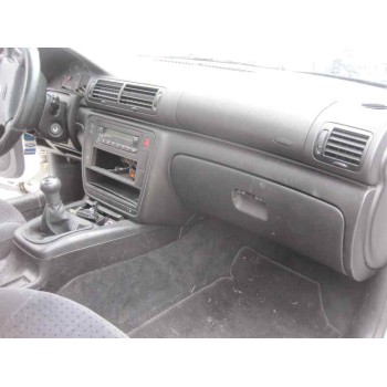 volkswagen passat berlina (3b2) del año 1999