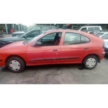 renault megane i berlina hatchback (ba0) del año 1996