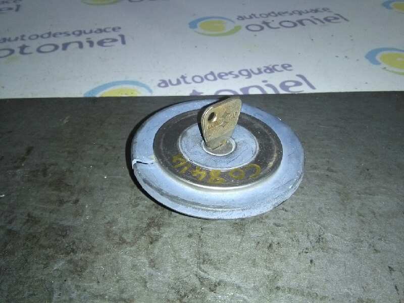 Recambio de tapa exterior combustible para peugeot 205 berlina 1.2 referencia OEM IAM   