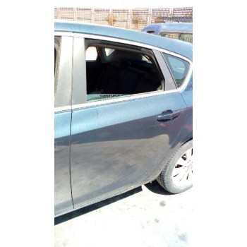 opel astra j lim. del año 2011