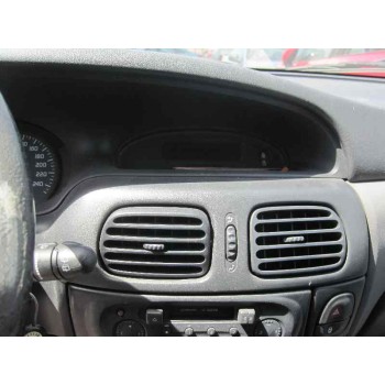 renault megane i fase 2 berlina (ba0) del año 2000