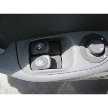 renault megane i fase 2 berlina (ba0) del año 2000