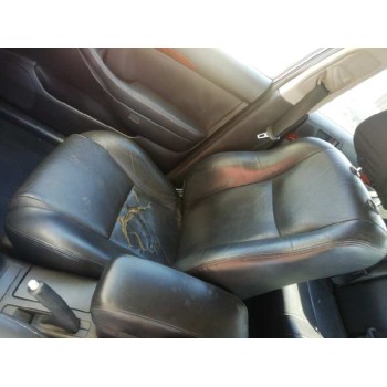 toyota avensis berlina (t25) del año 2004