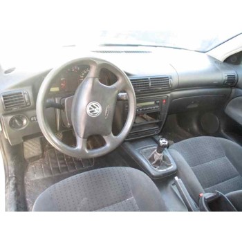 volkswagen passat berlina (3b2) del año 2000