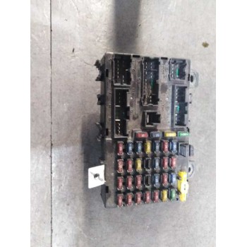 CAJA RELES / FUSIBLES 911981C000 