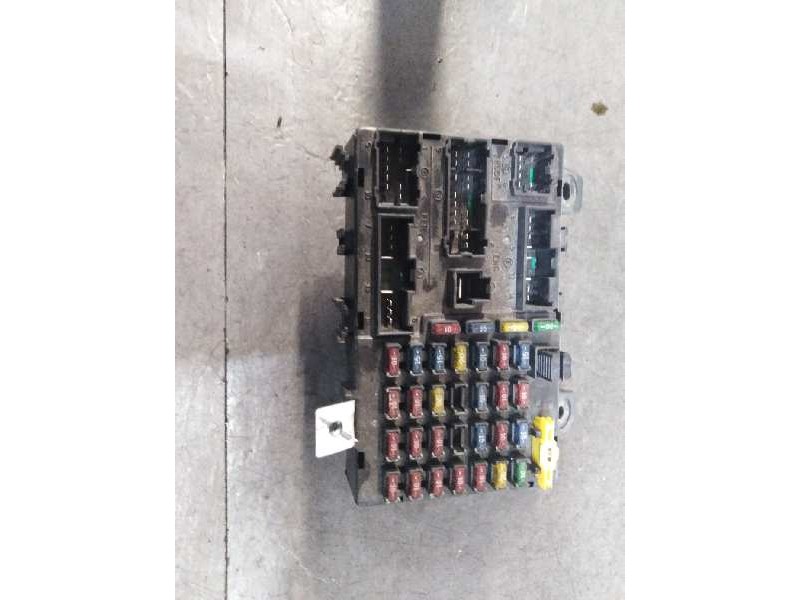 Recambio de caja reles / fusibles para peugeot 407 st sport referencia OEM IAM 911981C000  