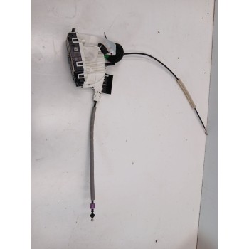 CERRADURA PUERTA DELANTERA DERECHA A2047201835 