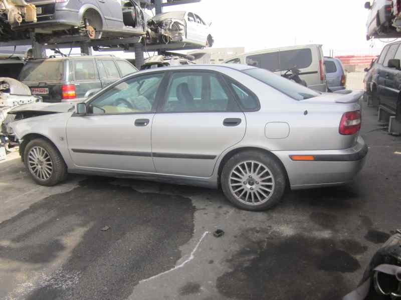 volvo s40 berlina del año 2003