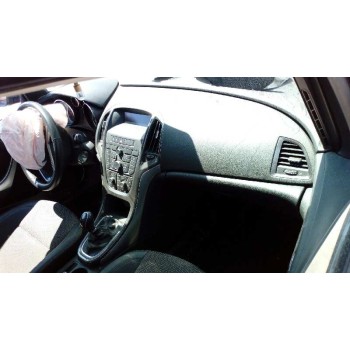 opel astra j lim. del año 2011