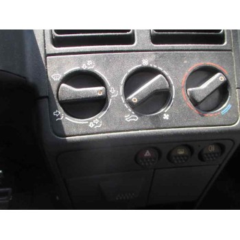 peugeot 205 berlina del año 1995