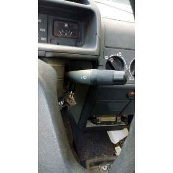 peugeot 205 berlina del año 1989