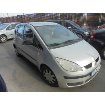 mitsubishi colt berlina 5 (z30a) del año 2004