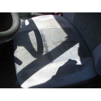 peugeot 205 berlina del año 1995