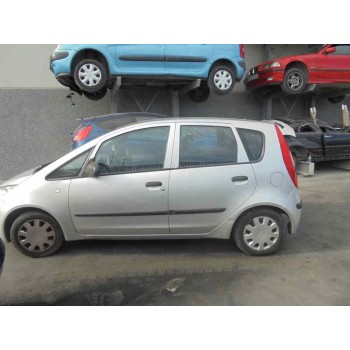 mitsubishi colt berlina 5 (z30a) del año 2004