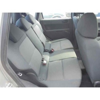 mitsubishi colt berlina 5 (z30a) del año 2004