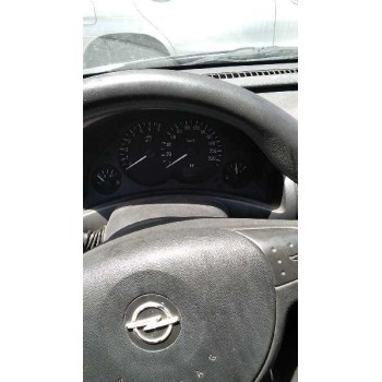 opel corsa c del año 2002