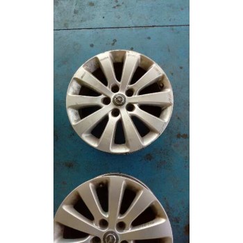 opel astra j lim. del año 2011