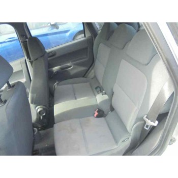 mitsubishi colt berlina 5 (z30a) del año 2004