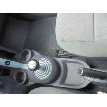 mitsubishi colt berlina 5 (z30a) del año 2004