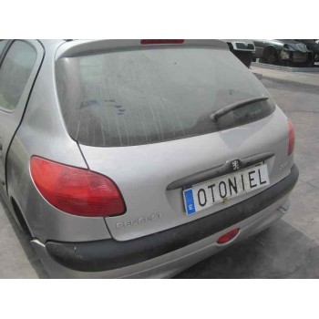 peugeot 206 berlina del año 2001