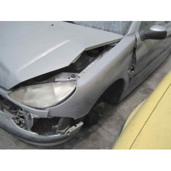 peugeot 206 berlina del año 2001